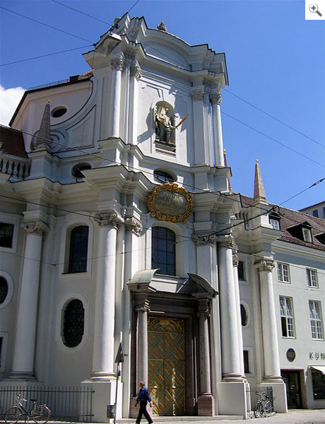Dreifaltigkeitskirche in München erbaut nach Plänen von Giovanni Antonio Viscardi