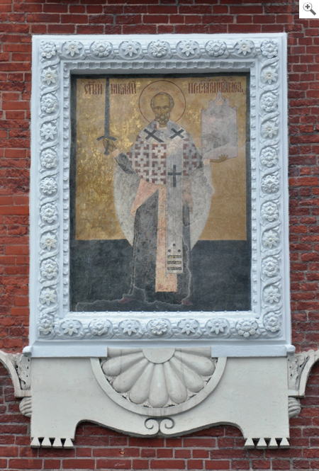 Icona sulla torre Nikol'skaja a Mosca, restaurata nel 2010